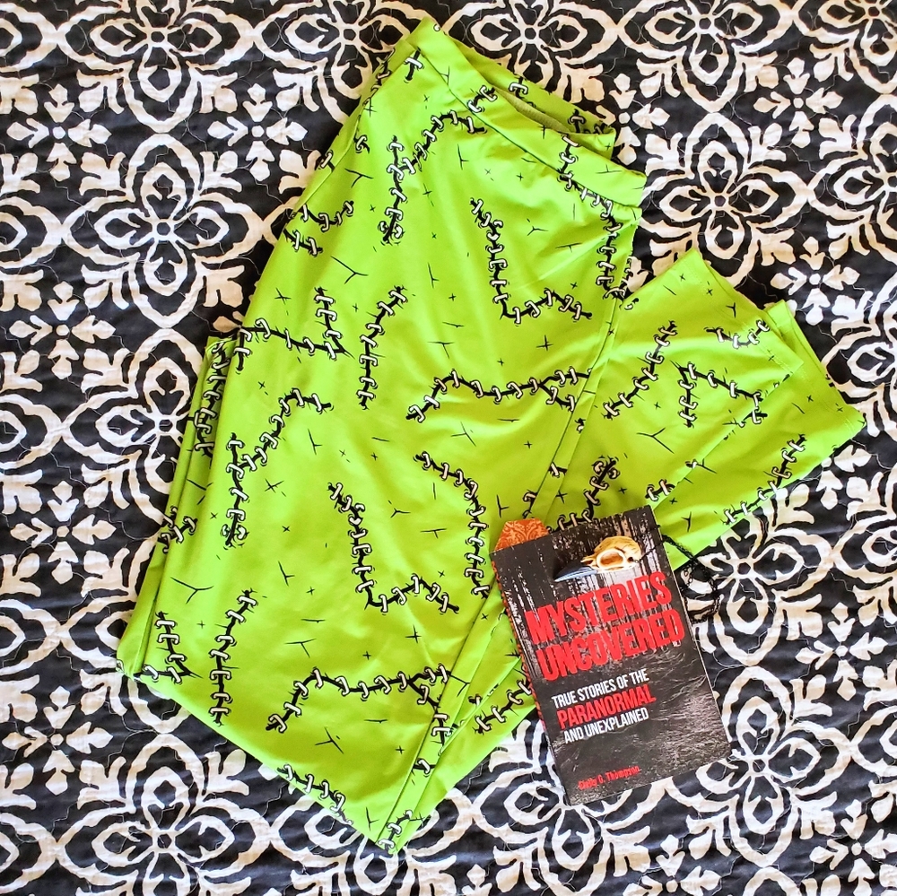 EUC No Longer Made Frankenstein Stitches Leggings